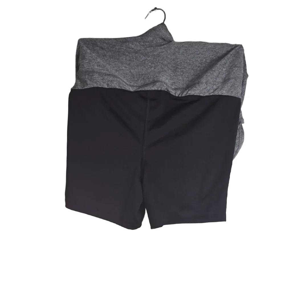 Tek Grear Weekend Gray Skork with Drawstring and Zipper Pockets - Picture 3 of 3